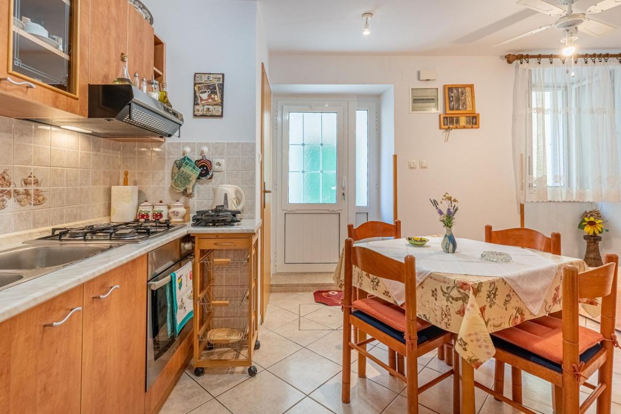 Kovacine Apartment كريس المظهر الخارجي الصورة