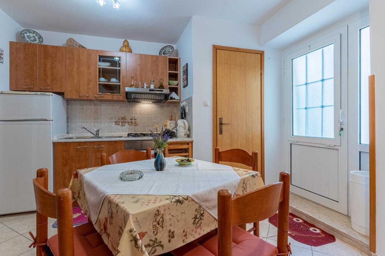Kovacine Apartment كريس المظهر الخارجي الصورة